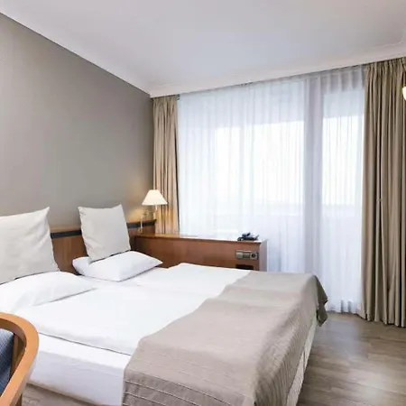 Hotel Wyndham Garden Lahnstein 4*