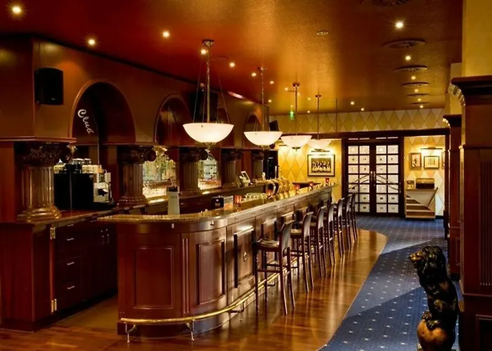 فندق ويندهام غاردن لاهنستين كوبلنز كوبلنس